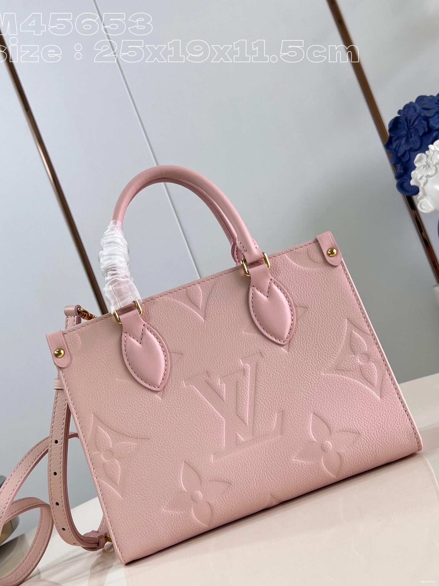 ONTHEGO PM-25*19*11.5cm LOUIS VUITTON 0808